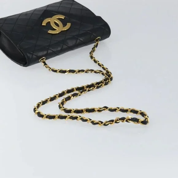 CHANEL Matelasse Chain Shoulder Bag Lamb Skin Black Gold CC Auth 158840 - Picture 6 of 16